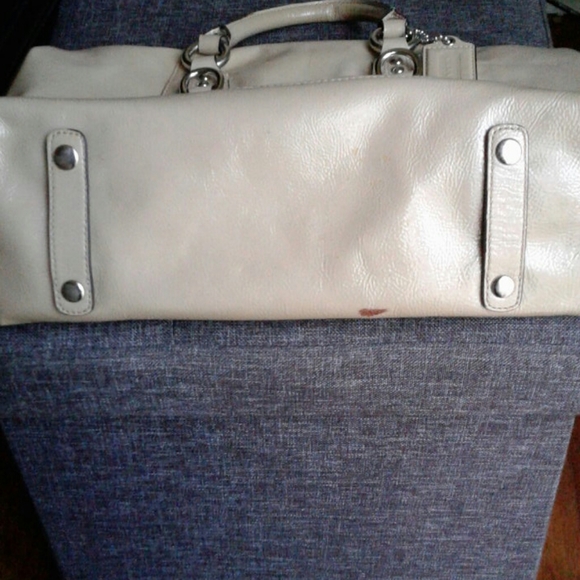 Coach - Picture 3 of 8